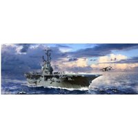 USS Intrepid CVS-11 USS Intrepid CVS-11 von Trumpeter