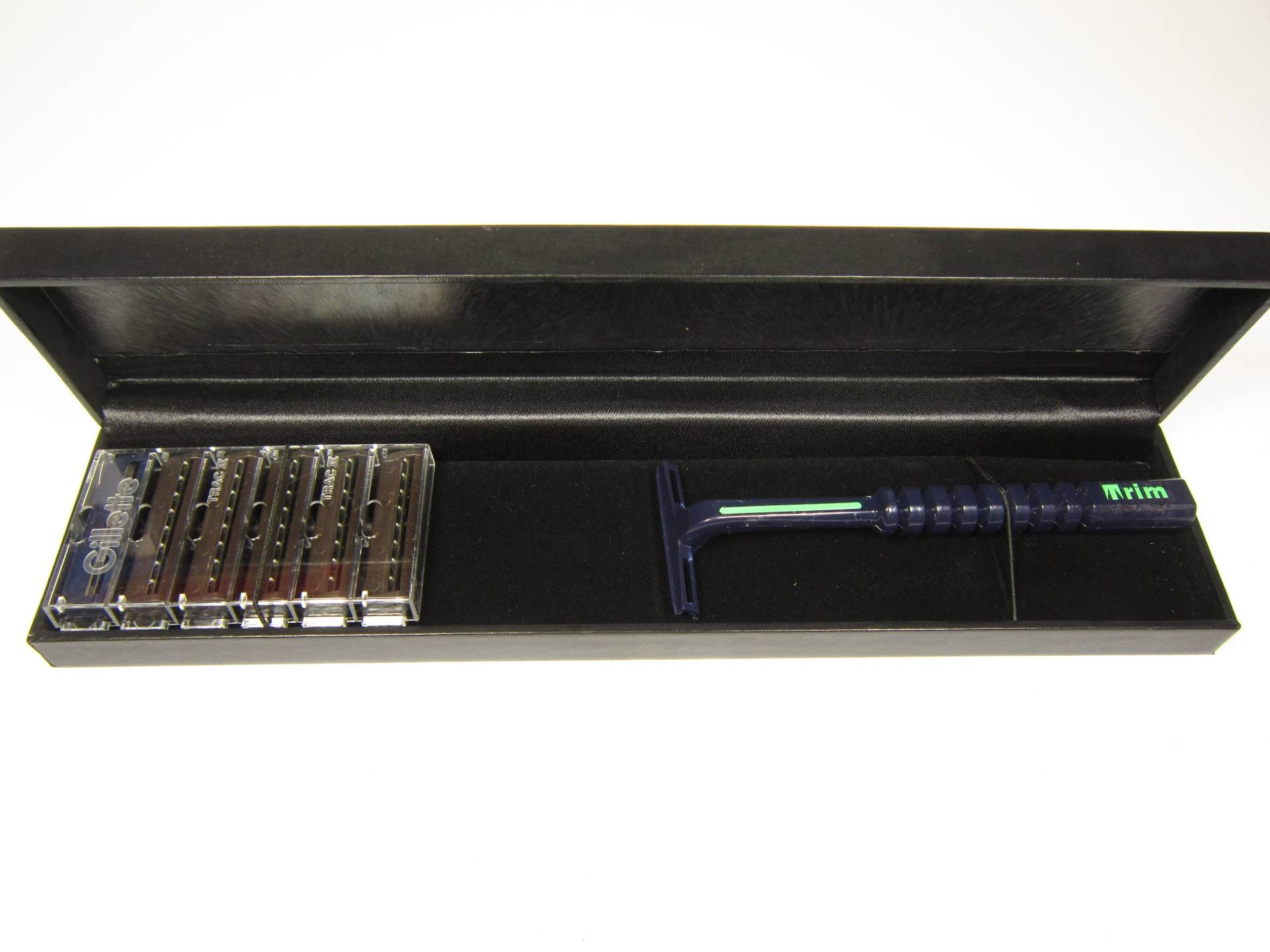 Rasierer System G2, Gii, Tracii, Pii, Razor Twin Blades, in Luxusschatulle Inklusive 5 Original Gillette G2 Klingen Rasierer System G2, Gii, Tracii, Pii, Razor Twin Blades, in Luxusschatulle Inklusive 5 Original Gillette G2 Klingen von Tueftelmueller