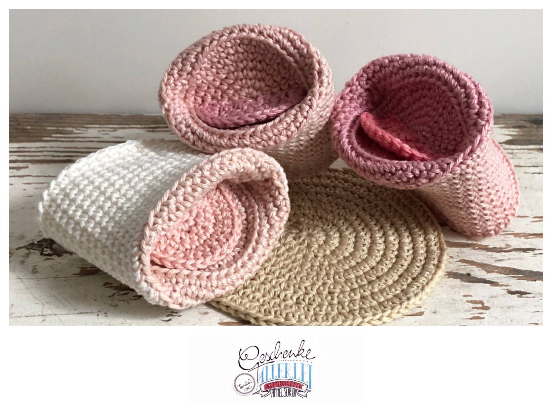 Gehäkeltes Baby-Mund-Modell Für Hebammen - Lehrmittel Rosa-Töne Lehrmodell Stillberatung Zur Demonstration Des Anlegens Zungenband Gehäkeltes Baby-Mund-Modell Für Hebammen - Lehrmittel Rosa-Töne Lehrmodell Stillberatung Zur Demonstration Des Anlegens Zungenband von TunellasGeschenke