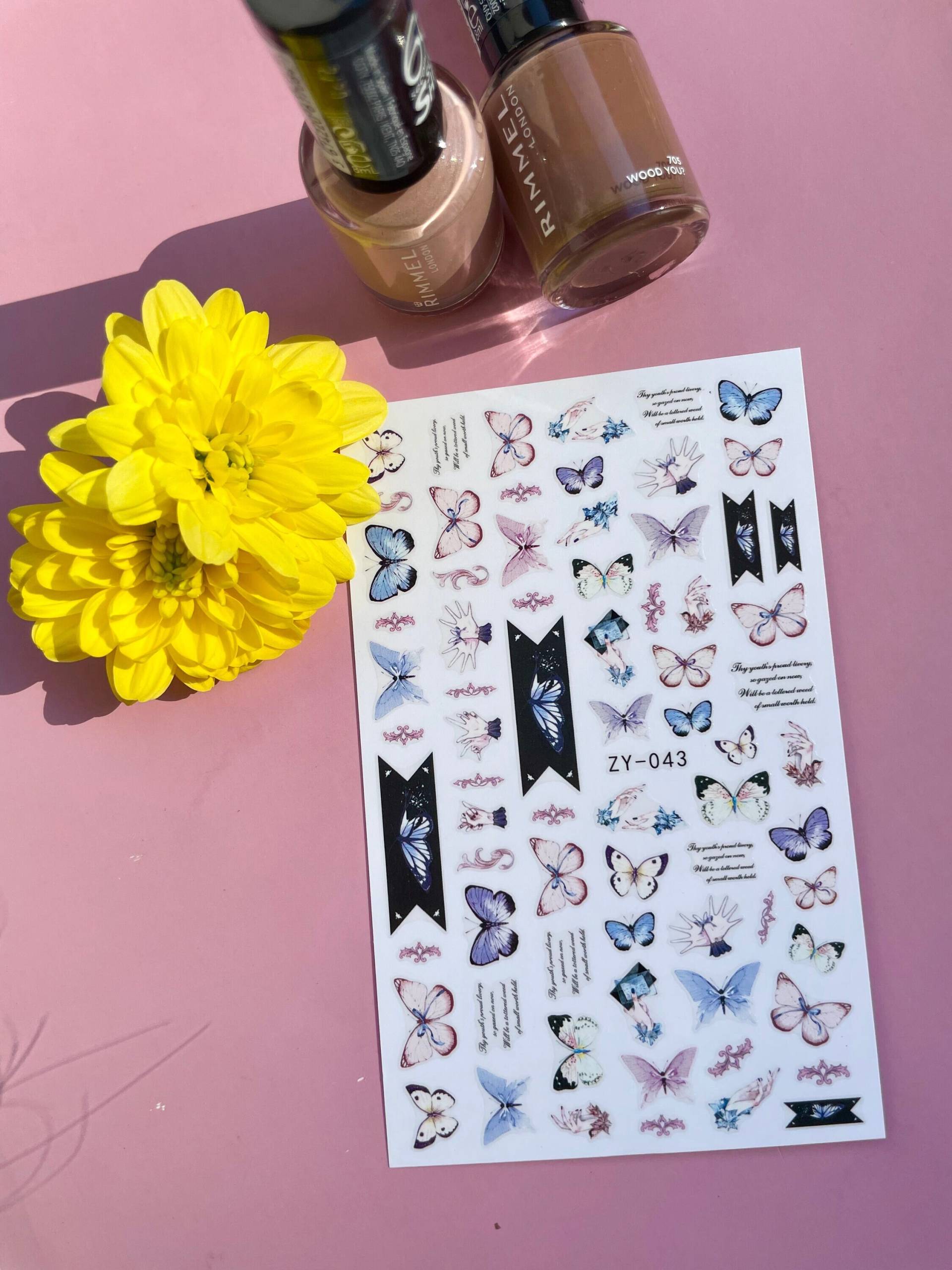 Nagel Aufkleber/Nail Art Pastell Schmetterlinge Und Blumen Sticker Diy Maniküre Kunstnägel von TwistedRealityCrafts