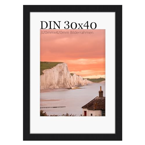 UHOUSEST Bilderrahmen 30x40, Fotorahmen 30x40 cm Bilder, schwarzes Holz Fotorahmen Matte und Plastikglas Tischplatte und Wandmontage, Posterrahmen elegantes klassisches Design UHOUSEST Bilderrahmen 30x40, Fotorahmen 30x40 cm Bilder, schwarzes Holz Fotorahmen Matte und Plastikglas Tischplatte und Wandmontage, Posterrahmen elegantes klassisches Design von UHOUSEST
