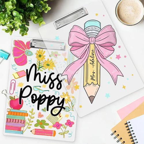 UIDMEN Personalisierte Klemmbretter für Lehrer, benutzerdefinierter Name, Boho-Blumen-Klemmbrett, A4-Klemmbrett aus Acryl mit Metallclip, Geschenke zum Schulanfang, Dankesgeschenk für Lehrer UIDMEN Personalisierte Klemmbretter für Lehrer, benutzerdefinierter Name, Boho-Blumen-Klemmbrett, A4-Klemmbrett aus Acryl mit Metallclip, Geschenke zum Schulanfang, Dankesgeschenk für Lehrer von UIDMEN
