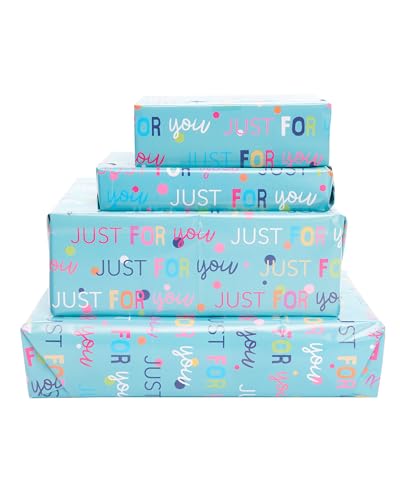 Just For You-Geschenkpapier-Set enthält 2 Bögen und Geschenkanhänger von UK Greetings