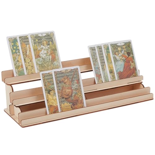 UNICRAFTALE 3 Stufiger Brettspiel Kartenhalter Spiele Spielkartenhalter Aus Holz Kartenständer Aus Blanchiertem Mandelholz Brettspiel Kartenhalter 28x10x6cm Für alle Brettspiele UNICRAFTALE 3 Stufiger Brettspiel Kartenhalter Spiele Spielkartenhalter Aus Holz Kartenständer Aus Blanchiertem Mandelholz Brettspiel Kartenhalter 28x10x6cm Für alle Brettspiele von UNICRAFTALE