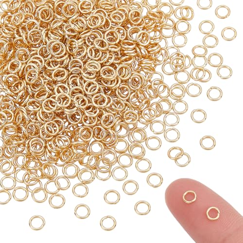 UNICRAFTALE Mini-Binderinge aus Edelstahl, 18 Karat vergoldet, offene Binderinge, 4 mm, runde Verbindungsringe für Schmuckherstellung und Ohrringe, Armbänder, Anhänger, Schlüsselanhänger, Zubehör, 800 von UNICRAFTALE