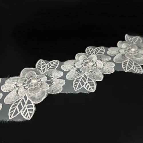 Vintage-Blume mit weißen Perlen, Spitzenrand, Blumenstoff, bestickte Applikationen, Spitzenband für Hochzeit, Brautkleid, Kleidung, Kostüm, Zuhause, Party-Dekoration (Weiß, 2 Yard) von URIMPAVIDO