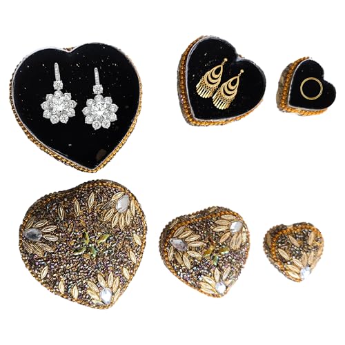 US Office Elements 3er Set Glitzer Herz Schmuckkästchen - Gold mit Perlenakzenten | Elegante herzförmige Schmuckschatulle für Schmuckstücke & kleine Schmuckstücke für Frauen US Office Elements 3er Set Glitzer Herz Schmuckkästchen - Gold mit Perlenakzenten | Elegante herzförmige Schmuckschatulle für Schmuckstücke & kleine Schmuckstücke für Frauen von US Office Elements