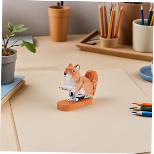 UTHCLO 2 Stück Handlicher Mini Holzhefter mit Niedlichem Eichhörnchen-design Kompakter Handlicher Büroklammerer für Kleine Papiermengen Kreative Dekorative Schreibtisch-accessoires von UTHCLO