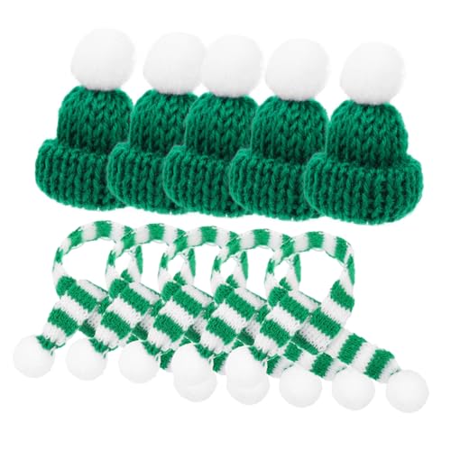 UTHCLO 5 Sätze Weihnachtsflaschen Deko mit Mini Mützen und Schals Festliche Flaschenüberzüge aus Strick Grün Weiß für Xmas Party Tischdekoration und Geschenkverpackung von UTHCLO