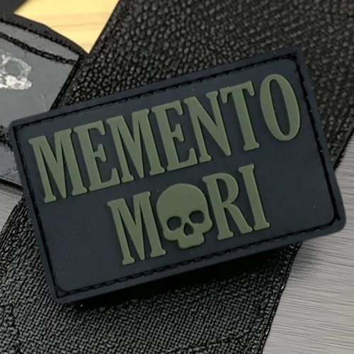 PVC Klett Patch 'Memento Mori', Witziger Klettaufnäher für Taktische Ausrüstung, DIY Kleidung, Rucksack & Uniformen, Morale Patch mit Haken- und Schlaufenband PVC Klett Patch 'Memento Mori', Witziger Klettaufnäher für Taktische Ausrüstung, DIY Kleidung, Rucksack & Uniformen, Morale Patch mit Haken- und Schlaufenband von Ueiwffzo