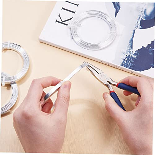 Uonlytech 5 Rollen Flacher Aluminiumdraht Flexibel Biegsam Schmuckherstellungszubehör DIY Armband Ohrring Basteldraht für Heimwerker Silber Uonlytech 5 Rollen Flacher Aluminiumdraht Flexibel Biegsam Schmuckherstellungszubehör DIY Armband Ohrring Basteldraht für Heimwerker Silber von Uonlytech