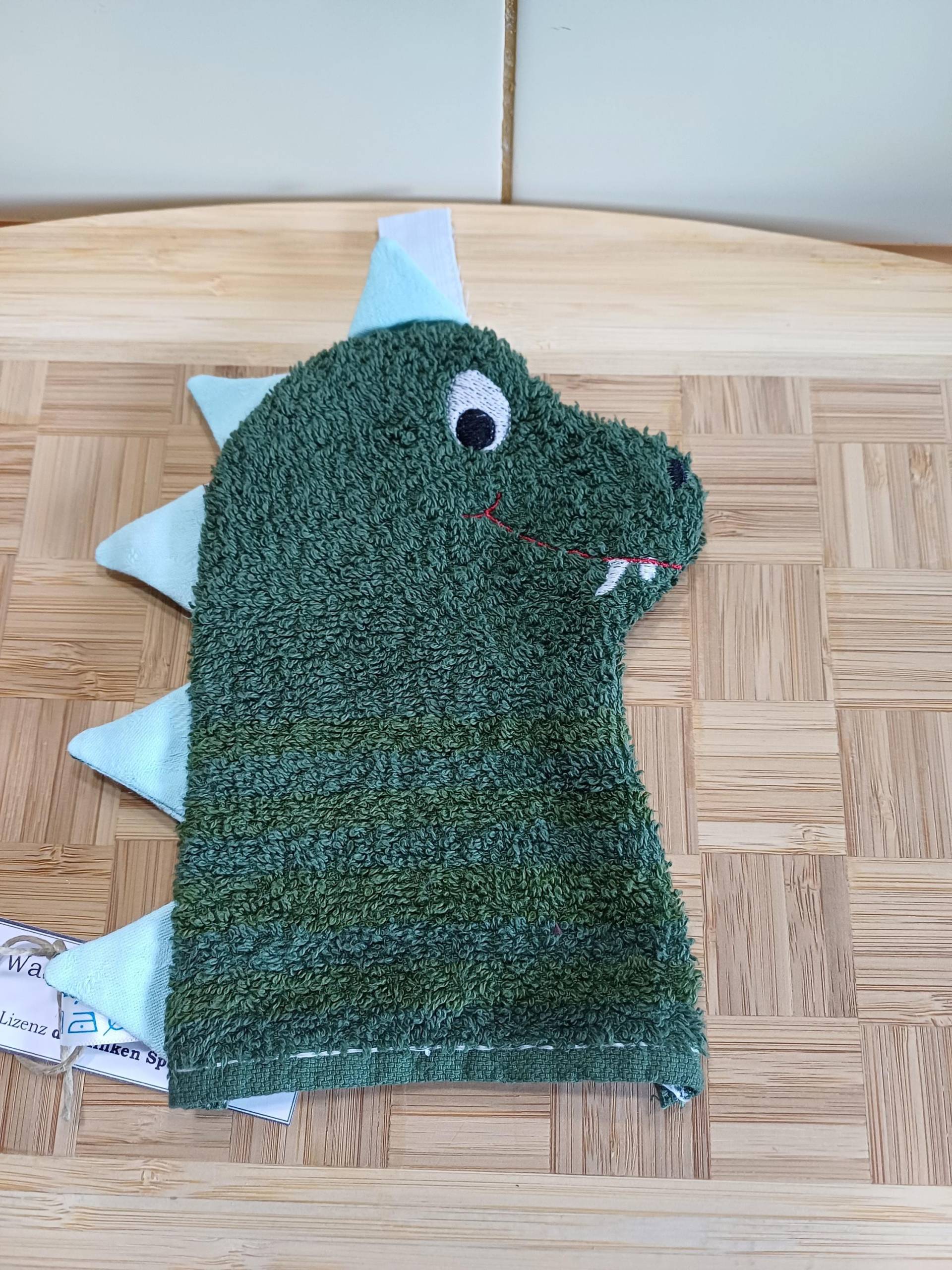 Kinder-Waschlappen Dino Grün - Upcycling Unikat Handarbeit #152 Kinder-Waschlappen Dino Grün - Upcycling Unikat Handarbeit #152 von UpcyclingbyPaMue
