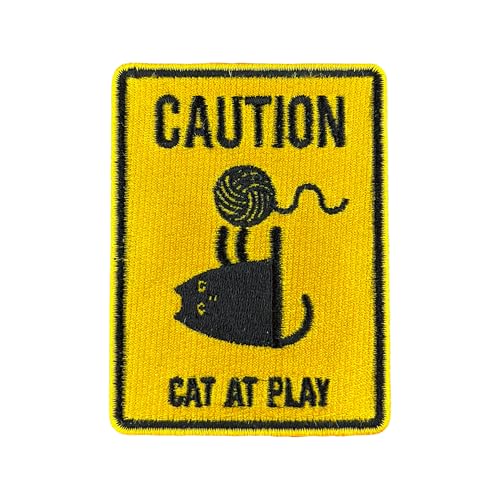 Urbanski Patch Caution Cat at Play Vorsicht Katze am Spielen zum Aufbügeln 8,4 x 6,3 cm | Aufnäher Applikation Bügelbild von Urbanski