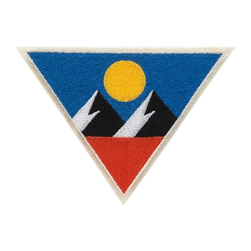 Urbanski Patch Zwei kleine Berge unter gelber Sonne zum Aufbügeln 6,5 x 9,2 cm | Aufnäher Applikation Bügelbild von Urbanski