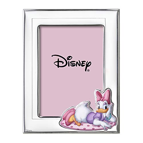 VALENTI & CO. Disney Baby Bilderrahmen Daisy Duck Silber mit bemalten Details in Tisch- oder Nachttisch für das Mädchenzimmer perfekt als Geschenkidee zur Taufe oder zum Geburtstag VALENTI & CO. Disney Baby Bilderrahmen Daisy Duck Silber mit bemalten Details in Tisch- oder Nachttisch für das Mädchenzimmer perfekt als Geschenkidee zur Taufe oder zum Geburtstag von VALENTI & CO.