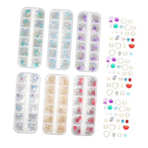 VALICLUD 6er Box Boxen Fächer Nail Tip Strasssteine für DIY Maniküre Mix aus Perlen Glas und Rivet Steinen Glänzende Nageldekoration für Natürliche Künstliche Nägel Geeignet für Salon VALICLUD 6er Box Boxen Fächer Nail Tip Strasssteine für DIY Maniküre Mix aus Perlen Glas und Rivet Steinen Glänzende Nageldekoration für Natürliche Künstliche Nägel Geeignet für Salon von VALICLUD