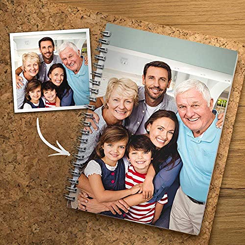 Personalisiertes Notizbuch A5 Liniert mit Eigenem Foto & Text Hardcover Glatt Dick 60 Blatt Selbst Gestalten Notizblock Geschenk zum Schulabschluss für Schüler Freund Lehrer Geburtstag Weihnachten Personalisiertes Notizbuch A5 Liniert mit Eigenem Foto & Text Hardcover Glatt Dick 60 Blatt Selbst Gestalten Notizblock Geschenk zum Schulabschluss für Schüler Freund Lehrer Geburtstag Weihnachten von VEELU