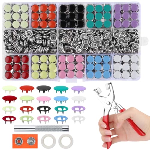 VFANDV 240 Sets Druckknöpfe, Druckknopf Set mit Zange 9,5mm Jersey Druckknöpfe 10 Farben Hohle und Solide Metallknöpfe Nähzubehör für DIY Basteln Baby Kinder Kinderbekleidung Kleidung Taschen VFANDV 240 Sets Druckknöpfe, Druckknopf Set mit Zange 9,5mm Jersey Druckknöpfe 10 Farben Hohle und Solide Metallknöpfe Nähzubehör für DIY Basteln Baby Kinder Kinderbekleidung Kleidung Taschen von VFANDV