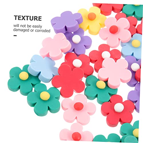 VILLFUL 50 Stück Teiliges Resin Blumen Charms Matte Fünfblättrige Runde Kleine Blumen DIY Schmuck für Haarschmuck und Handyhüllen Versch Farben Robustes Harz Kreative Bastelverzierung von VILLFUL