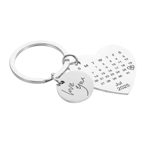 VILLFUL Kalender Schlüsselanhänger für Individuell Graviert mit Wichtigen Daten Perfektes zum Jahrestag oder Valentinstag Accessoire für Schlüssel und Taschen Persönliches Erinnerungsstück VILLFUL Kalender Schlüsselanhänger für Individuell Graviert mit Wichtigen Daten Perfektes zum Jahrestag oder Valentinstag Accessoire für Schlüssel und Taschen Persönliches Erinnerungsstück von VILLFUL