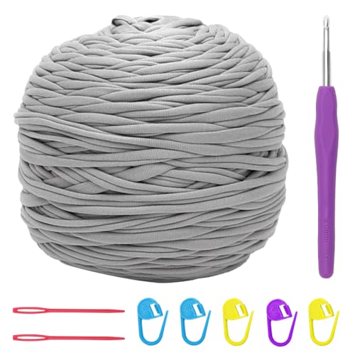 285g T-Shirt Garn, 2cm Breite Textilgarn zum Häkeln Garn zum Häkeln und Stricken, Hand Knitting Yarn Set mit 5mm Häkelnadel, 5 Markierungsknöpfe und 2 Nähnadeln zum Stricken, Kunsthandwerk (Hellgrau) 285g T-Shirt Garn, 2cm Breite Textilgarn zum Häkeln Garn zum Häkeln und Stricken, Hand Knitting Yarn Set mit 5mm Häkelnadel, 5 Markierungsknöpfe und 2 Nähnadeln zum Stricken, Kunsthandwerk (Hellgrau) von VOHESEA