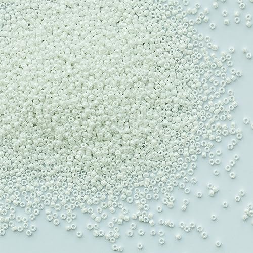 2 mm Perlweiß Samenkugeln, ungefähr 9800 Stück / 110 Gramm pro Beutel, 12/0 Glas-Kunstperlen für die Herstellung von Ohrringen, Taillen-Schmuck, handgemachte Samenkugeln (Perlweiß) von VOOMOLOVE