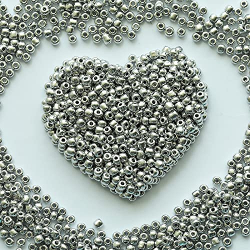 4mm silberne Samenkugeln, ungefähr 1600 Stück/110 Gramm pro Beutel, 6/0 Glas-Kunstperlen für die Herstellung von Ohrringen, Taillen-Schmuck, DIY handgemachte Samenkugeln (Silber). von VOOMOLOVE