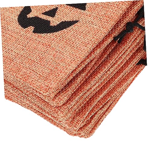Vaguelly 50 Stück Halloween Geschenkbeutel aus Leinen Kürbis Praktische Zugbeutel für Süßigkeiten und Snacks für Halloween Party und Geburtstagsfeier Robust und Wiederverwendbar Vaguelly 50 Stück Halloween Geschenkbeutel aus Leinen Kürbis Praktische Zugbeutel für Süßigkeiten und Snacks für Halloween Party und Geburtstagsfeier Robust und Wiederverwendbar von Vaguelly