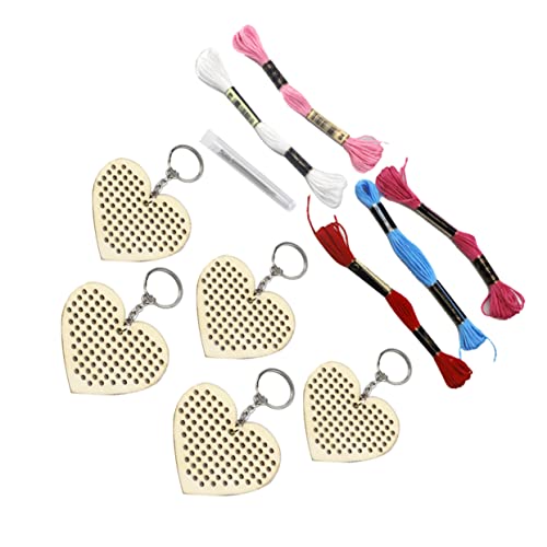 Veemoon 5 Stück Teiliges Herzförmiges Holz Kreuzstich Set mit Baumwollfaden DIY Schlüsselanhänger Lesezeichen Bastelset für Weihnachtsdeko und Geschenkverzierung Zufällige Zufällige Farbe Veemoon 5 Stück Teiliges Herzförmiges Holz Kreuzstich Set mit Baumwollfaden DIY Schlüsselanhänger Lesezeichen Bastelset für Weihnachtsdeko und Geschenkverzierung Zufällige Zufällige Farbe von Veemoon