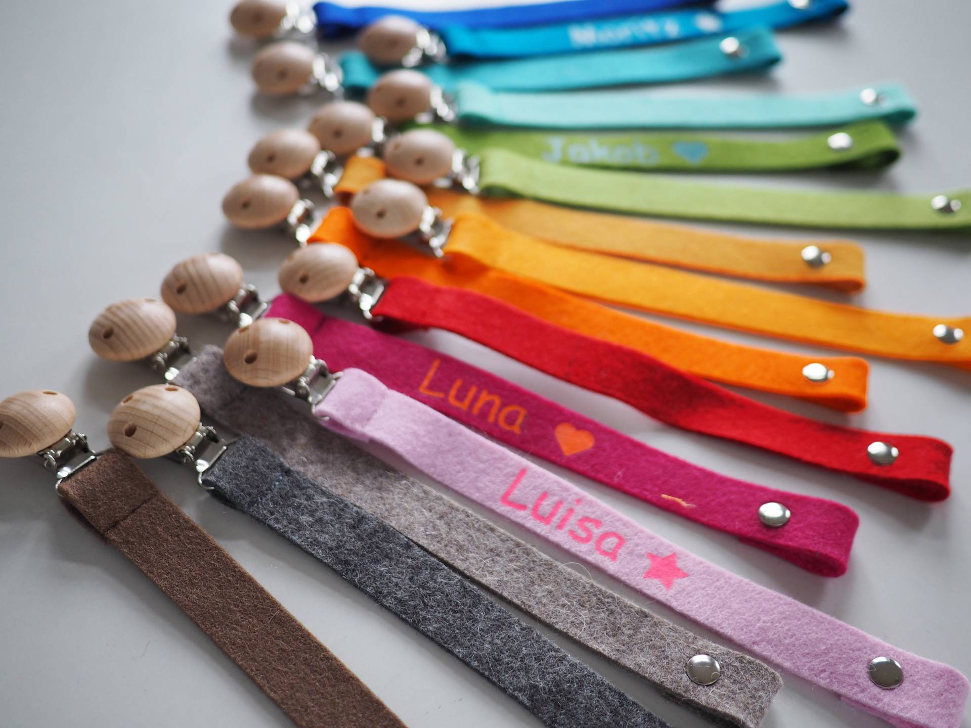 Schnullerband, Mit Namen, Wollfilz, Wunschfarbe, Schnullerkette, Individualisiert Schnullerband, Mit Namen, Wollfilz, Wunschfarbe, Schnullerkette, Individualisiert von VehShop