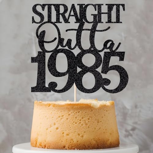 Straight Outta 1975 Cake Topper 50th Birthday Happy Birthday Cake Topper Men and Women Cheer 50 Years Old Handmade Black Glitter Cake Decoration (1975) (Straight Outta, 1985) von Verherer