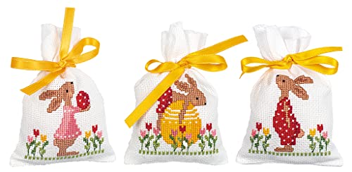 Vervaco Zählmusterpackung Stickset Säckchen Osterhasen im Garten 3er DIY Ostern Gezählter Kreuzstich Stickpackungen Erwachsene Kreativ Set 8 x 12 cm Stickset für Anfänger Stoffbeutel zum Sticken von Vervaco