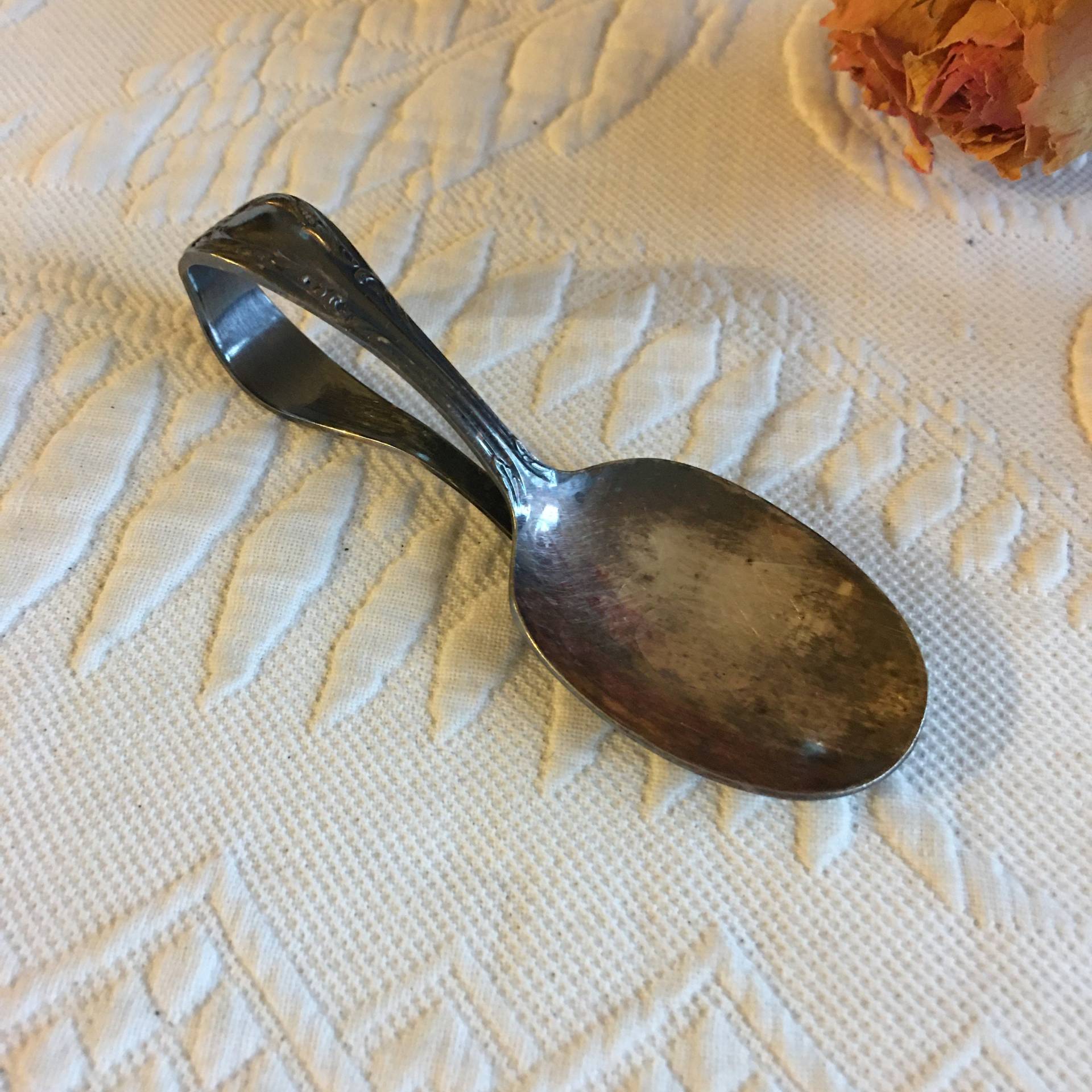 Antiker Silber Teller Babylöffel. Gelockter Löffelgriff Von William A Rogers Für Oneida Ltd Antiker Silber Teller Babylöffel. Gelockter Löffelgriff Von William A Rogers Für Oneida Ltd von VeryVictorianStudio