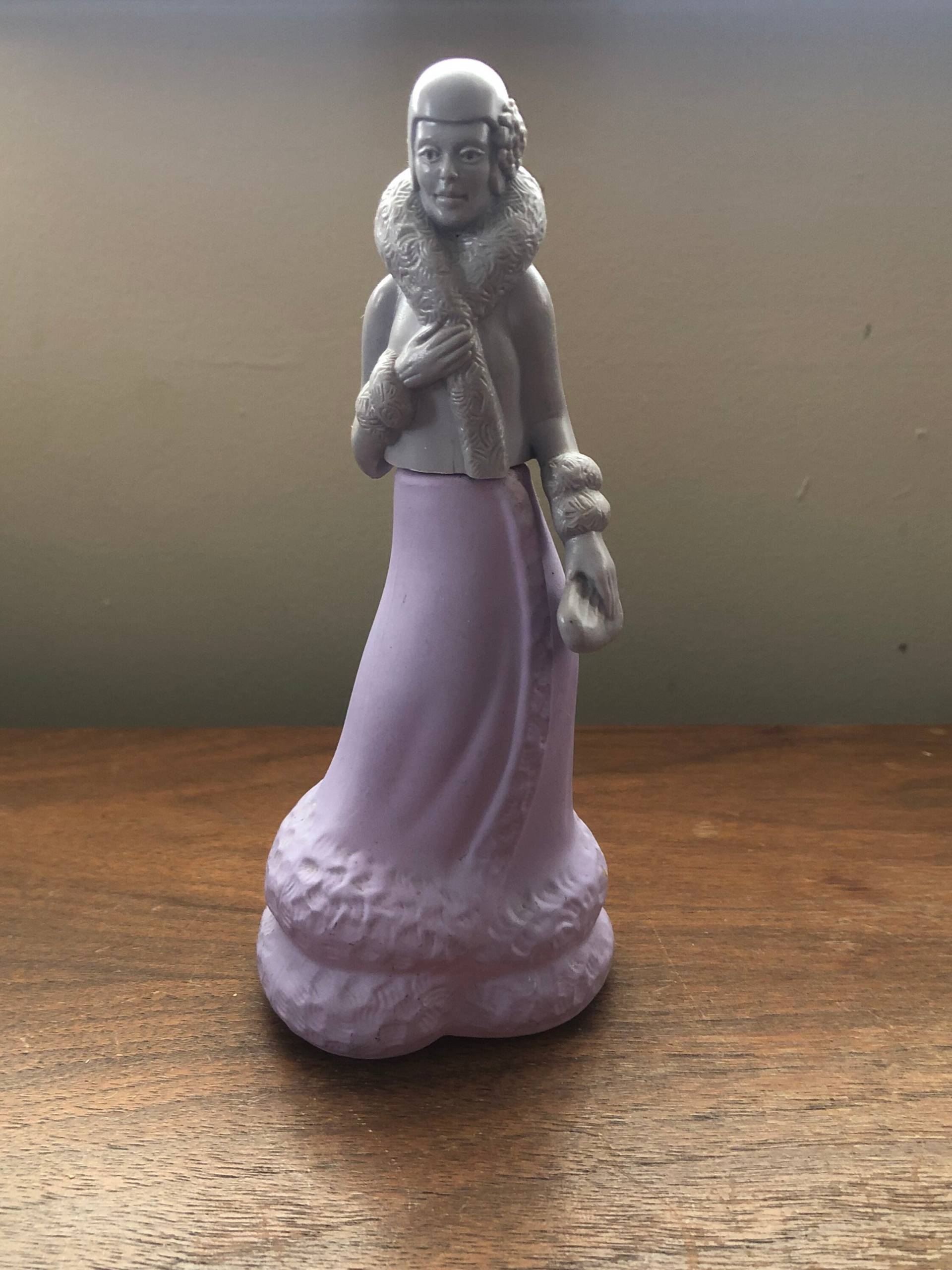 Vintage Avon Roaring Zwanziger Jahre Glasflasche Rosen Lila Frau Vintage Avon Roaring Zwanziger Jahre Glasflasche Rosen Lila Frau von VickysVintageVenue