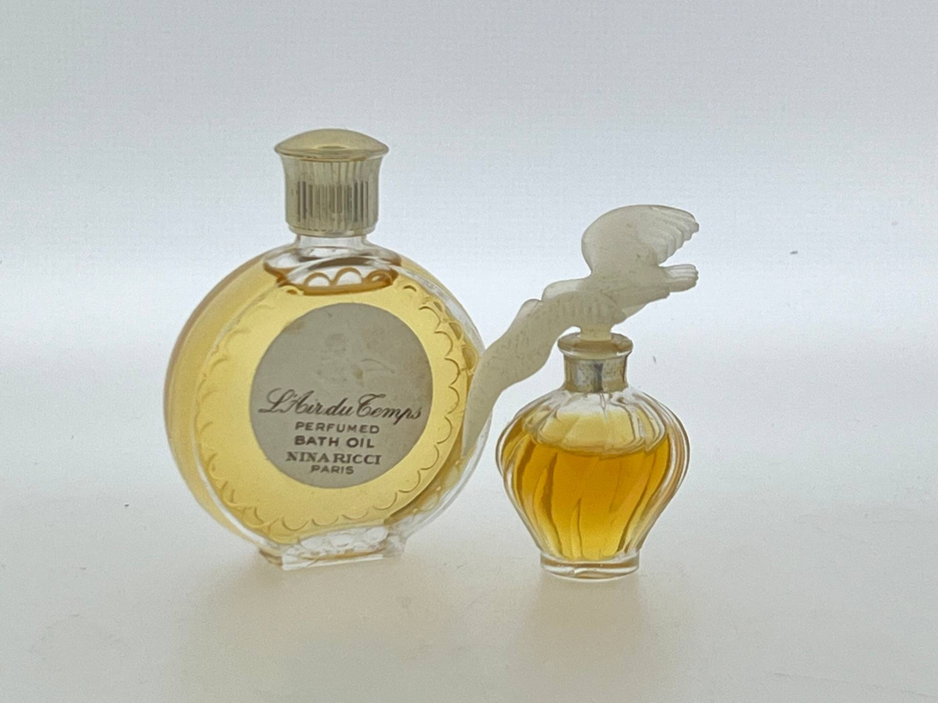Miniatur, Nina Ricci "' L'air Du Temps'' Set X 1 Parfüm 2, 5 Ml + Parfümöl 5 Miniatur, Nina Ricci "' L'air Du Temps'' Set X 1 Parfüm 2, 5 Ml + Parfümöl 5 von VintagGlamour