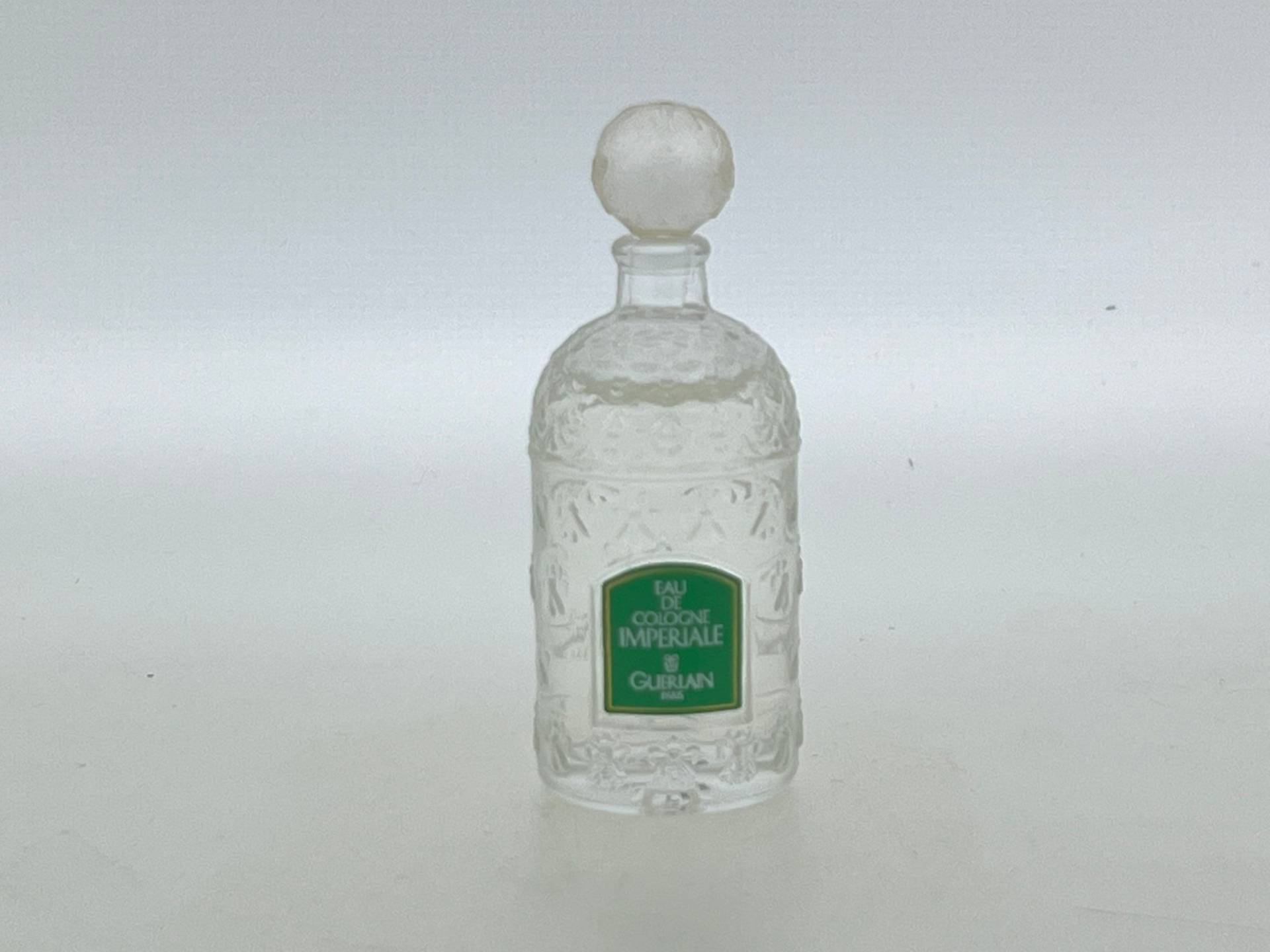 Vintage Eau De Guerlain, Guerlain 1974 Toilette Miniatur 7 Ml Vintage Eau De Guerlain, Guerlain 1974 Toilette Miniatur 7 Ml von VintagGlamour