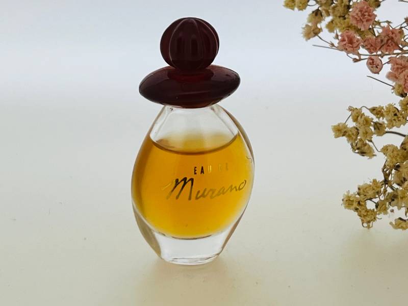 Vintage Eau De Murano, Murano 1994 Eau De Parfum Miniatur 5 Vintage Eau De Murano, Murano 1994 Eau De Parfum Miniatur 5 von VintagGlamour