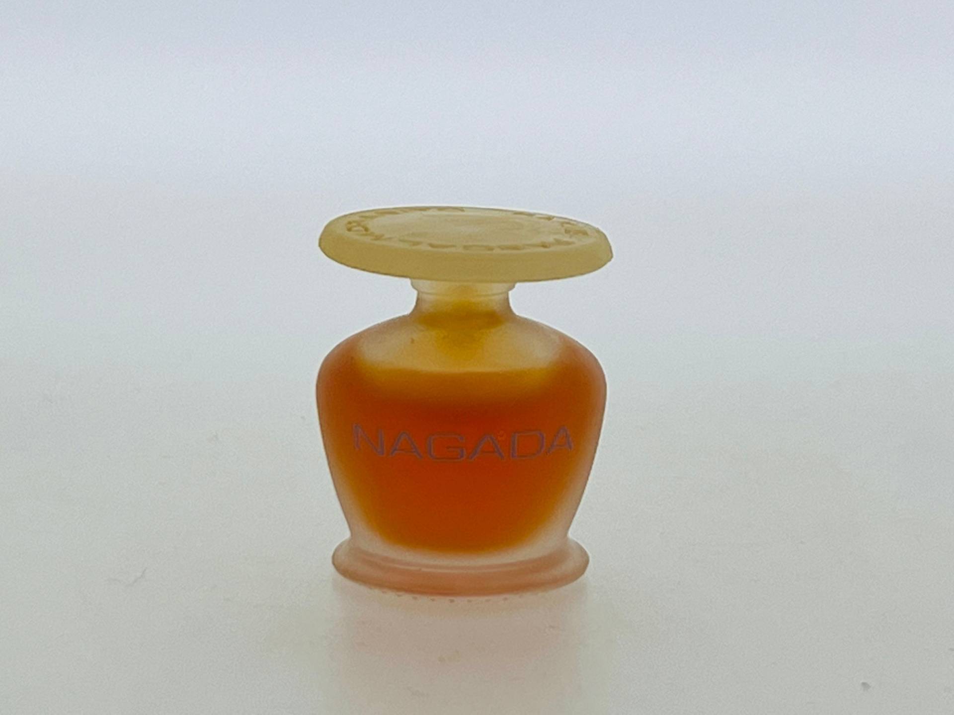Vintage Miniatur, Nagada, Pascal Morabito 1994 Parfum 2, 5 Ml von VintagGlamour