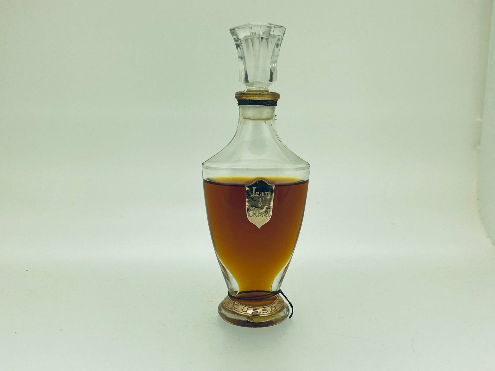 Écusson Orlane/Jean D'albret 1947 Parfum 30 Ml Voll 90 % Écusson Orlane/Jean D'albret 1947 Parfum 30 Ml Voll 90 % von VintagePerfumeShop