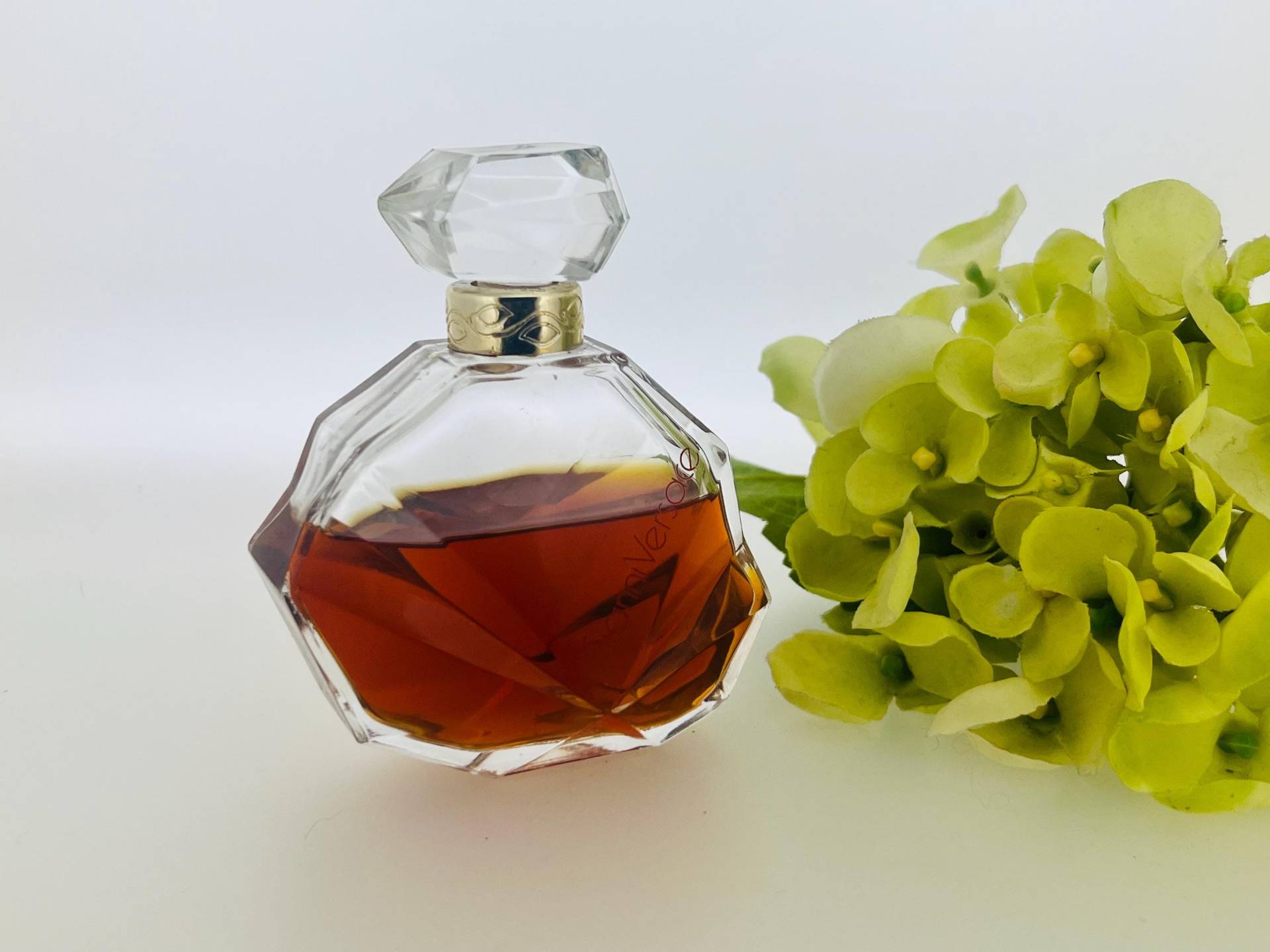Gianni Versace, Versace 1981 Eau De Toilette 50 Ml Gianni Versace, Versace 1981 Eau De Toilette 50 Ml von VintagePerfumeShop
