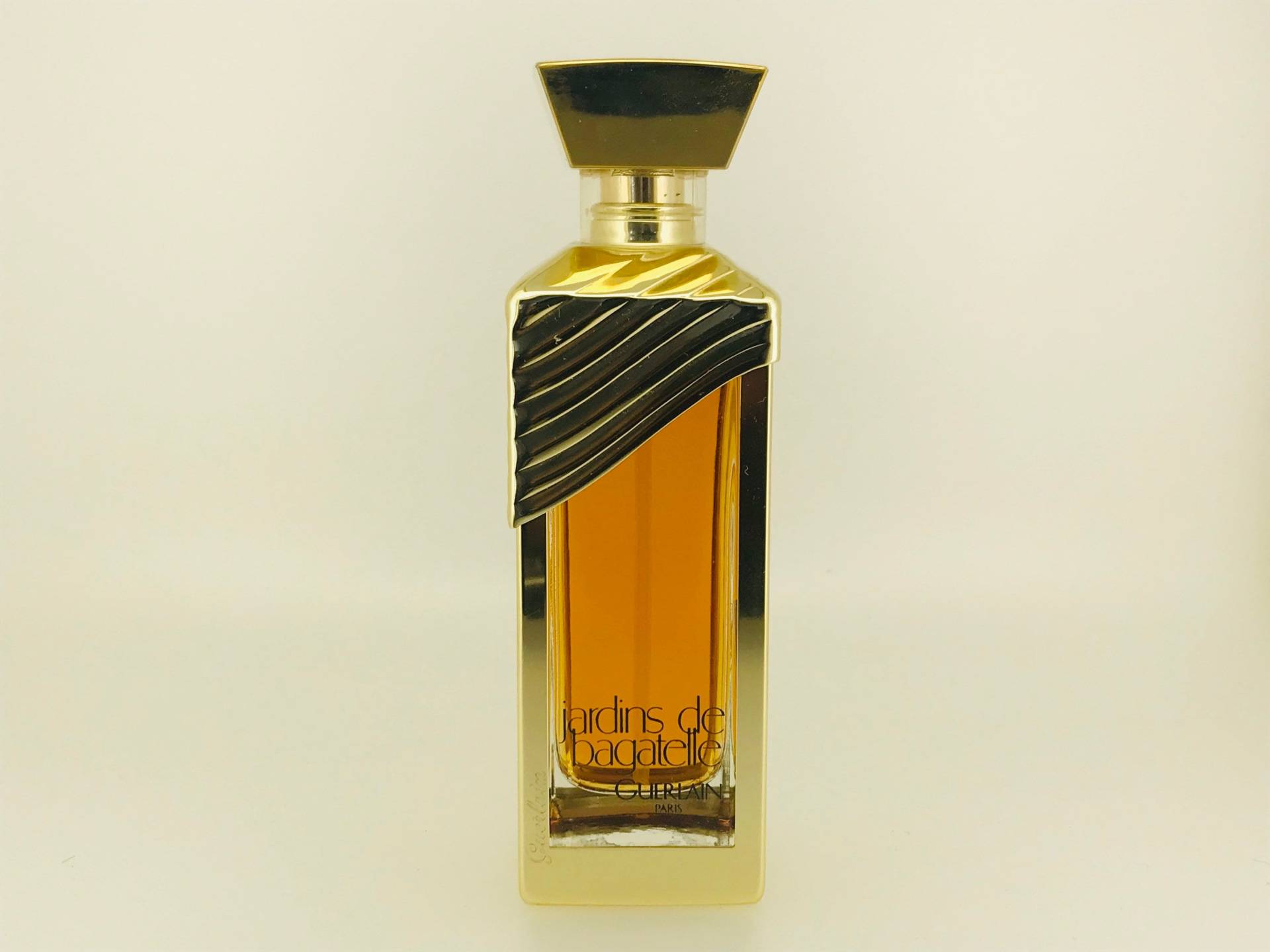 Seltene Jardins De Bagatelle Guerlain 1993 Eau De Parfum 50 Ml Seltene Jardins De Bagatelle Guerlain 1993 Eau De Parfum 50 Ml von VintagePerfumeShop