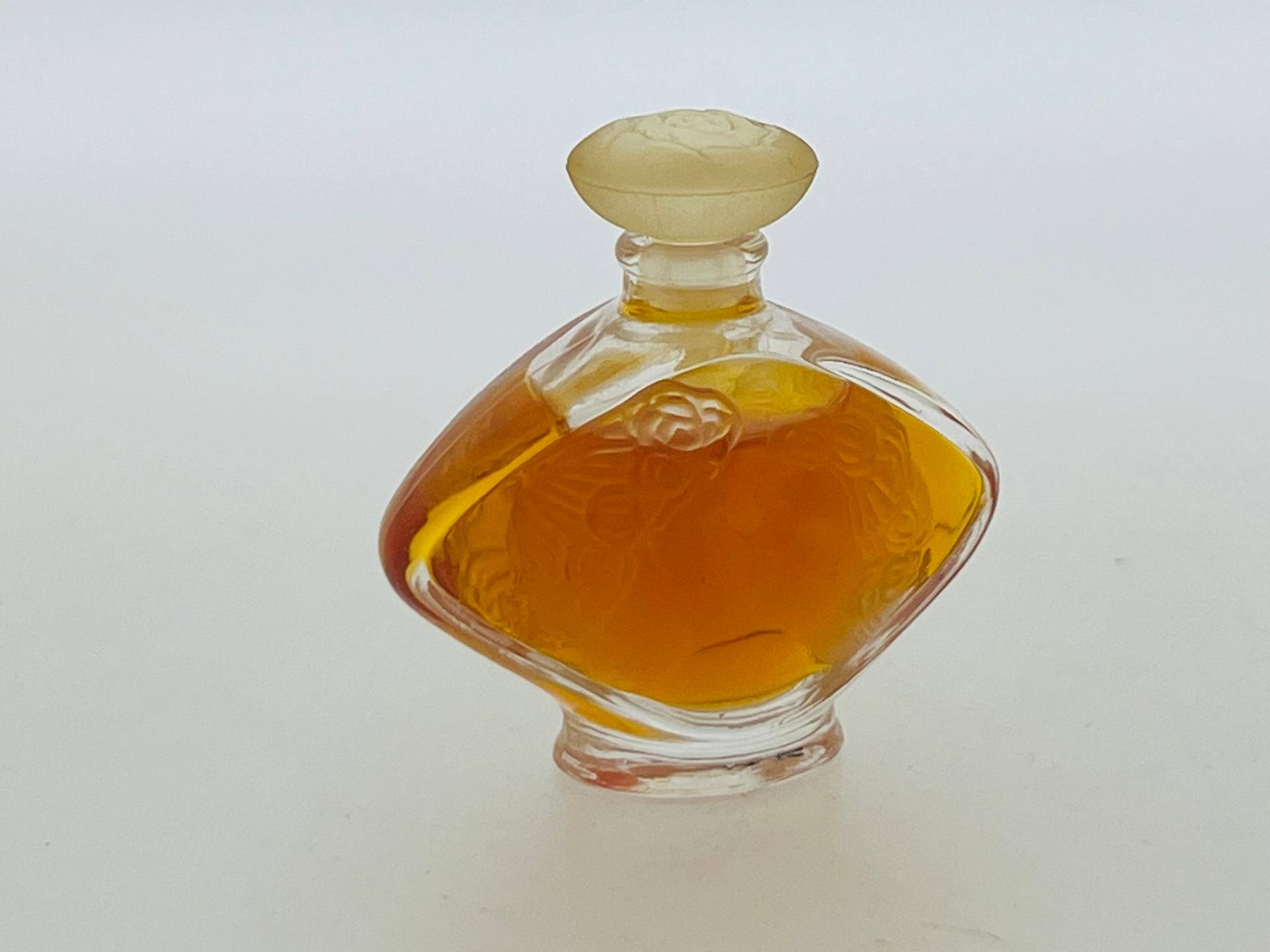 Le Baiser, Lalique 1999 Eau De Parfum Miniatur 5 Ml Le Baiser, Lalique 1999 Eau De Parfum Miniatur 5 Ml von VintagePerfumeShop