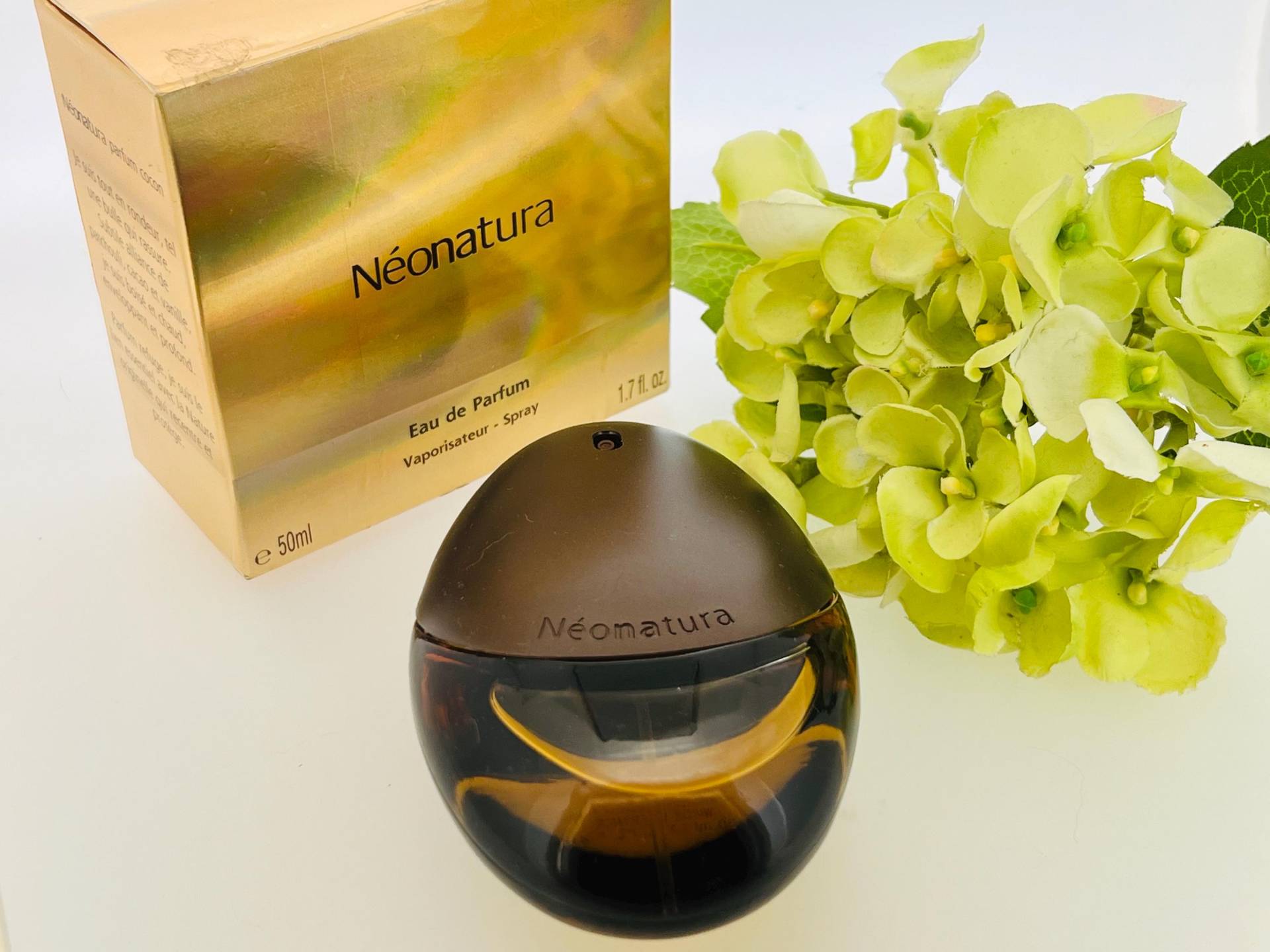 Néonatura Cocoon, La Nature Donne Sa Kraft, Yves Rocher Eau De Parfum 50 Ml Néonatura Cocoon, La Nature Donne Sa Kraft, Yves Rocher Eau De Parfum 50 Ml von VintagePerfumeShop
