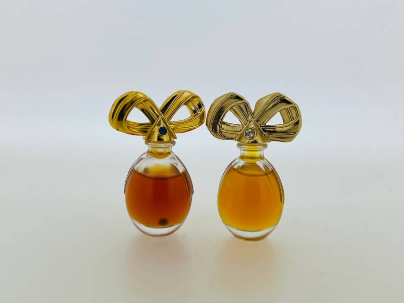 Set 2 Miniatur Weiße Diamanten, Diamanten Und Saphire, Elizabeth Taylor 1991 Parfum 3, 5 Ml von VintagePerfumeShop