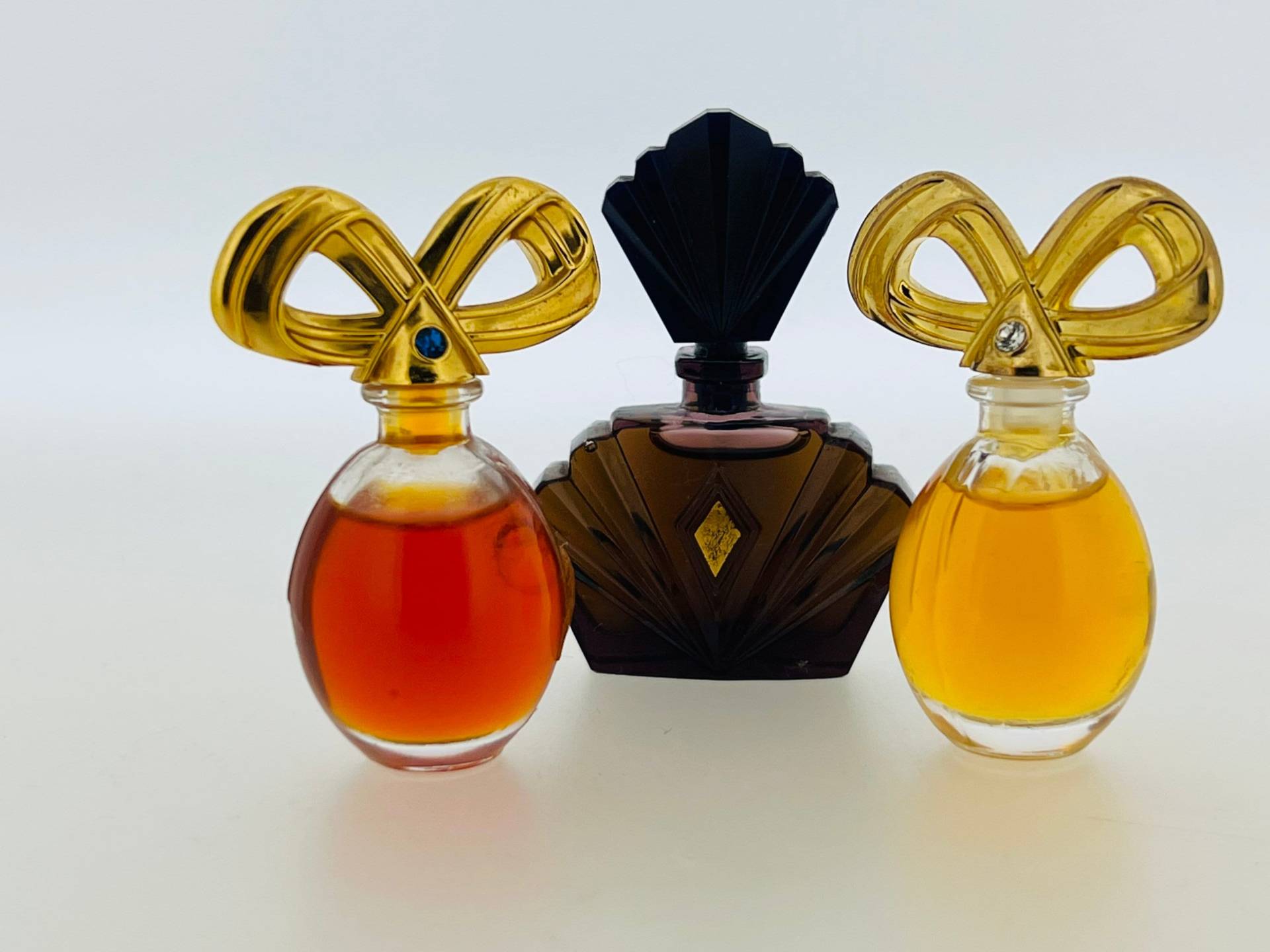 Set 3 Vintage Miniatur Diamanten Und Saphire, Passion, Weiße Elizabeth Taylor Parfum 3, 5 Ml von VintagePerfumeShop