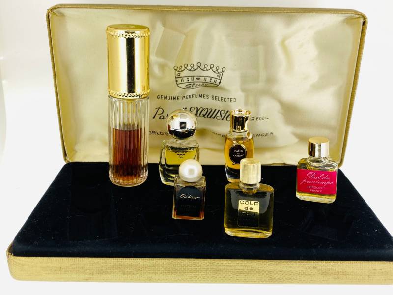 Set Mit 6 Miniaturparfums Paris „Exquisit", Toujours Moi Dana, Sirôcco Lucien Lelong, Coup De Feu L Marquay, Bal Du Printemps Berdoues von VintagePerfumeShop