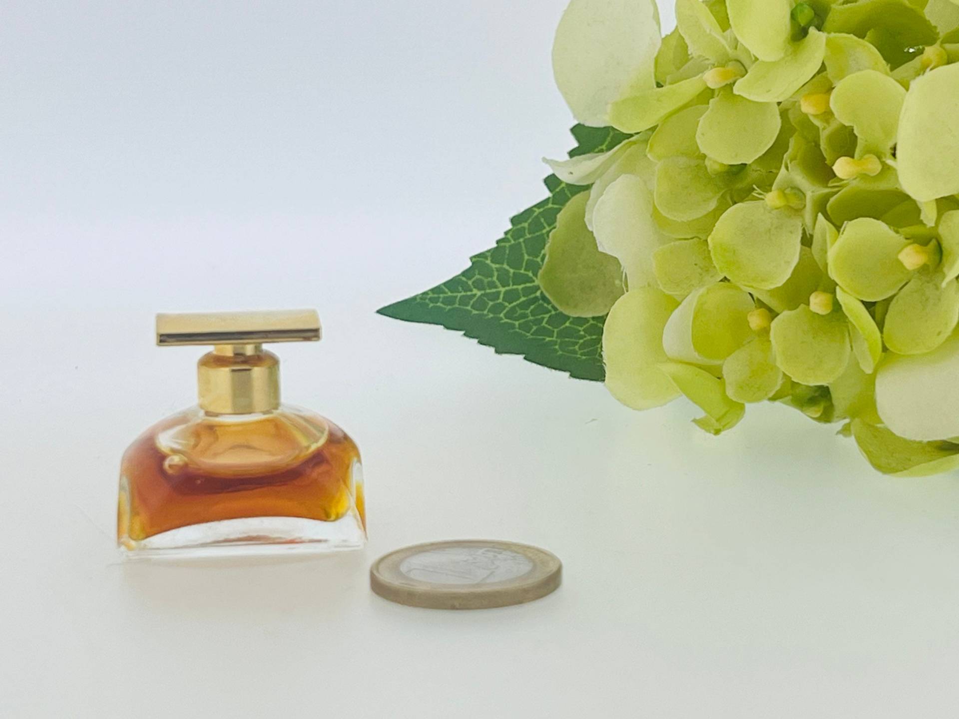 Vintage Miniature Spellbound, Estēe Lauder 1991 Parfum 3, 5 Ml Vintage Miniature Spellbound, Estēe Lauder 1991 Parfum 3, 5 Ml von VintagePerfumeShop