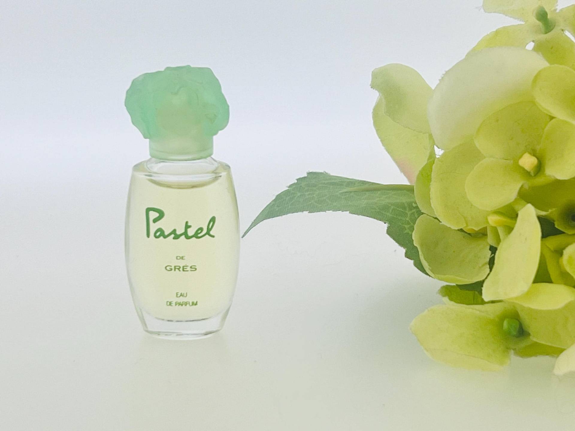 Vintage Pastel De Grès Eau De Parfum Miniatur 5 Ml Vintage Pastel De Grès Eau De Parfum Miniatur 5 Ml von VintagePerfumeShop
