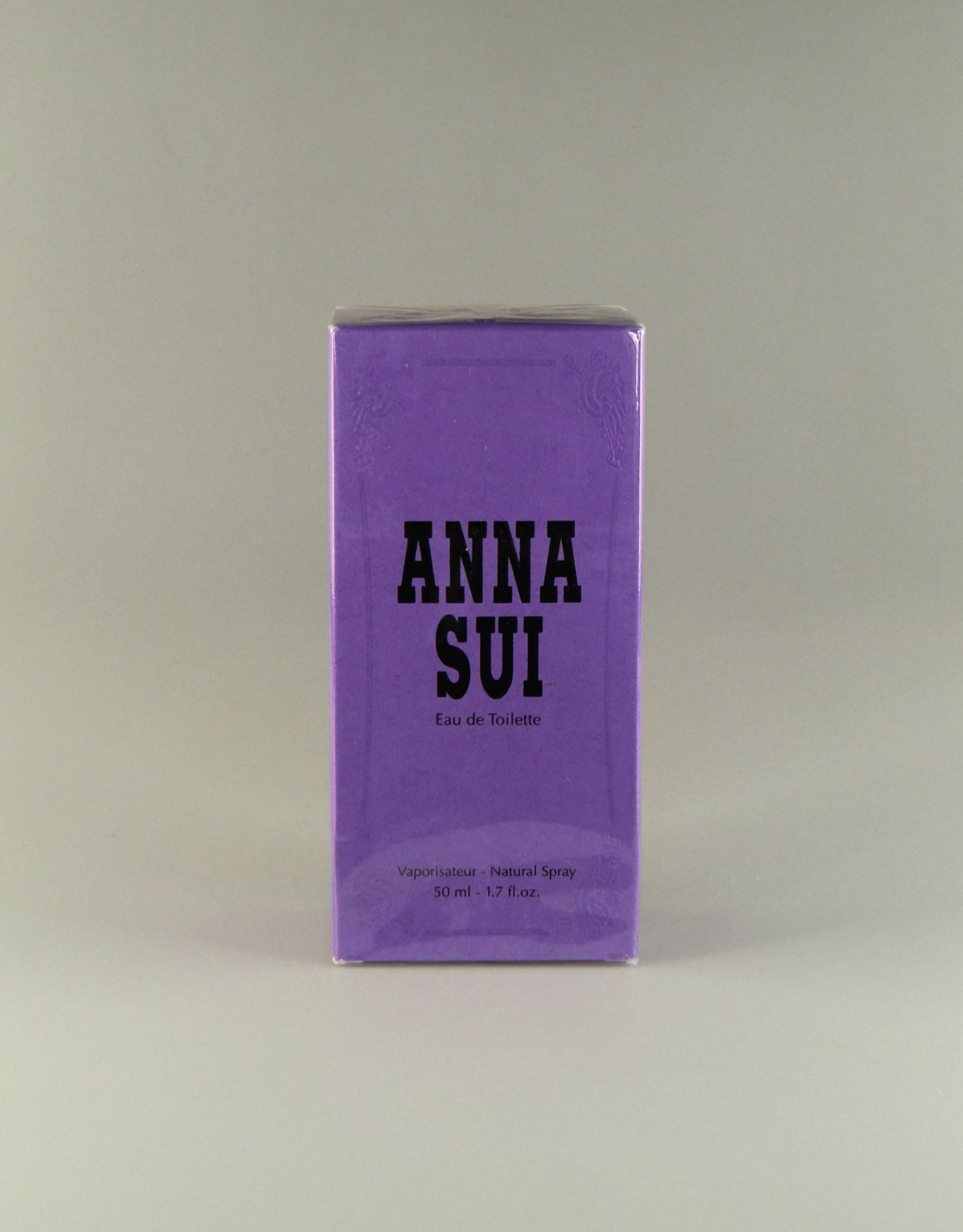 Anna Sui Classic Eau De Toilette 1, 7 Fl.oz. /50Ml Anna Sui Classic Eau De Toilette 1, 7 Fl.oz. /50Ml von VintageRetroEu