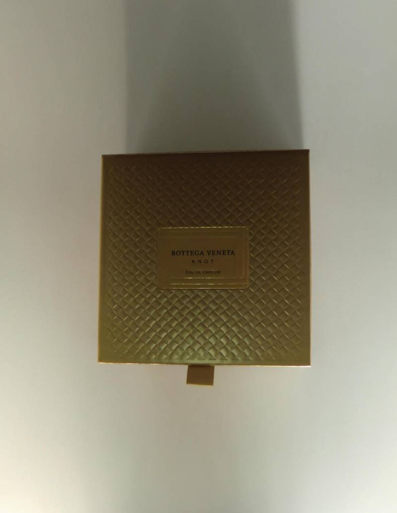 Ausverkauft Seltenes Bottega Veneta Knot Eau De Parfum 1.6 Fl.oz. /50Ml + Körperlotion 3, 4 Fl.oz/100Ml von VintageRetroEu